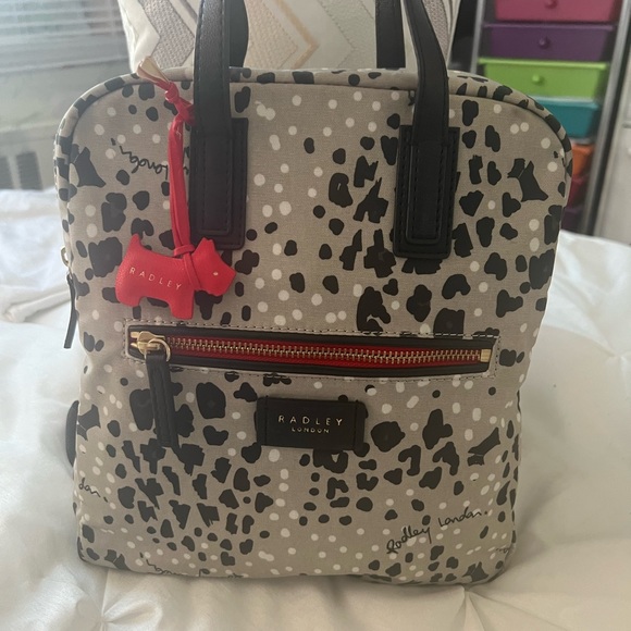 👉SOLD👈Radley Backpack - Picture 1 of 4